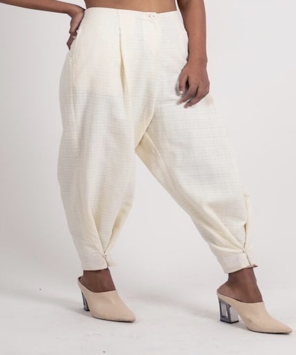 TEXTURED ANKLE LOOP PANT - Image 5