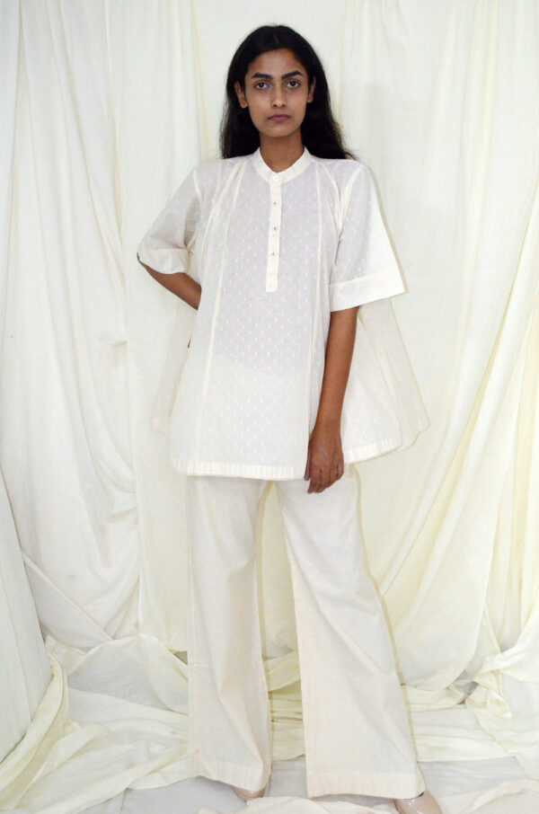 PANEL TOP WITH SLEEVE