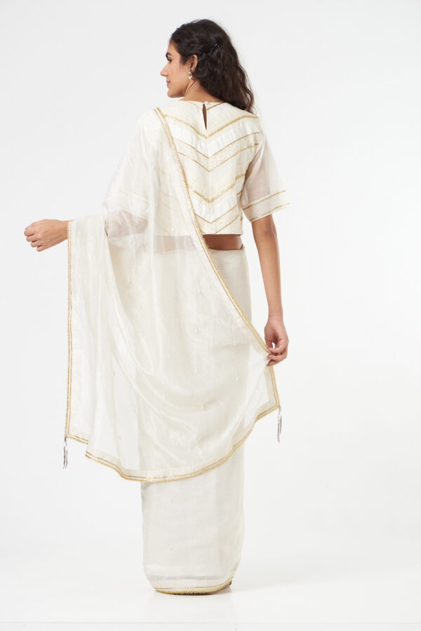 IVORY WHITE SAREE + PETICOT