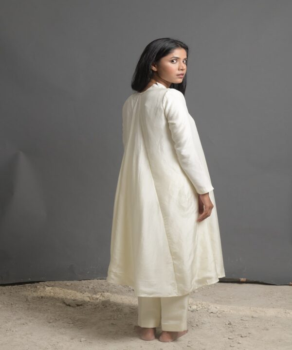 STUNNING MUKAISH EMB ANGRAKHA