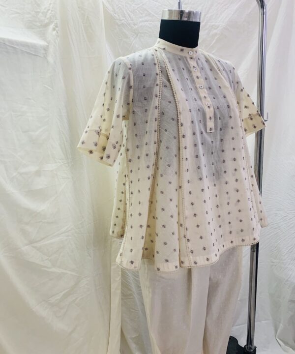 PANEL TOP WITH SLEEVE